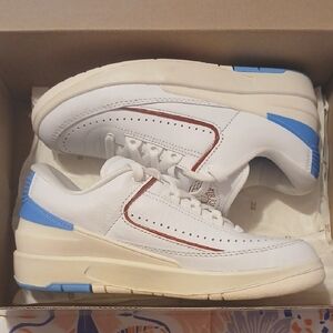 Nike Air Jordan 2 Retro Low "UNC To Chicago: